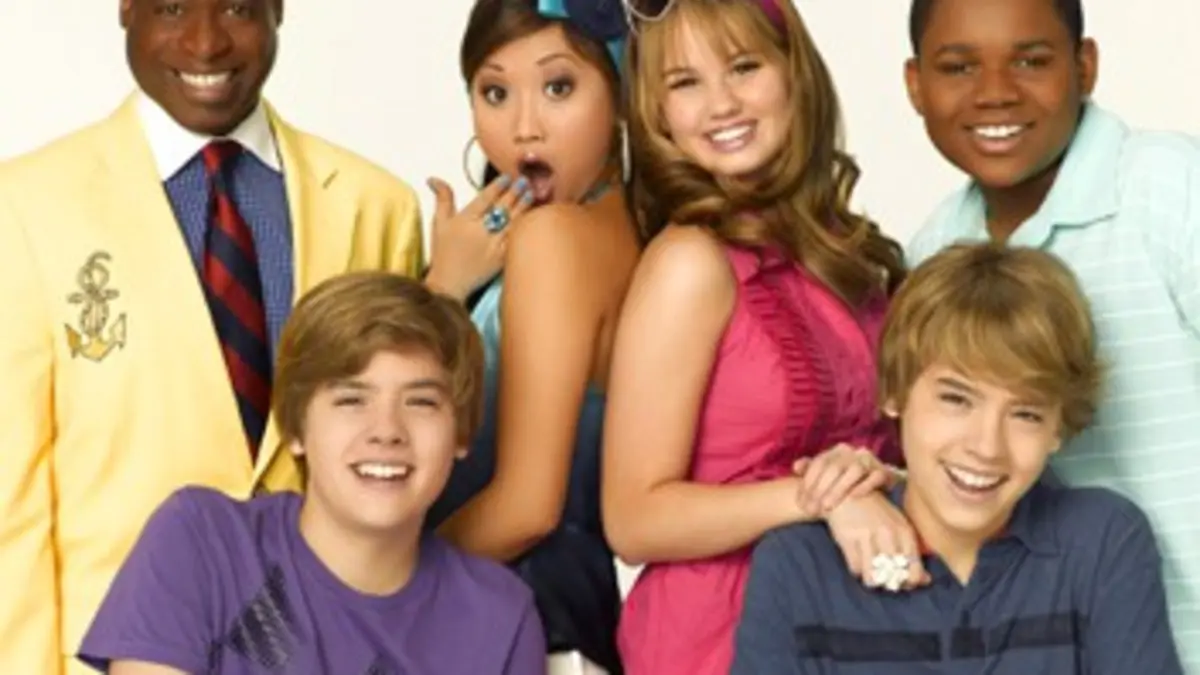 La vie de croisière de Zack et Cody S02E29 Rupture à Paris !