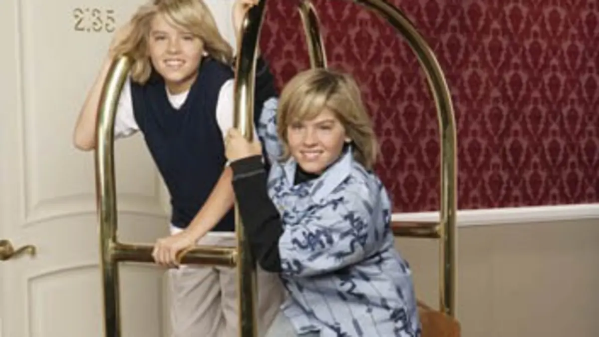La vie de palace de Zack et Cody S02E19 Courrier du coeur