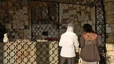 La vierge et la cité