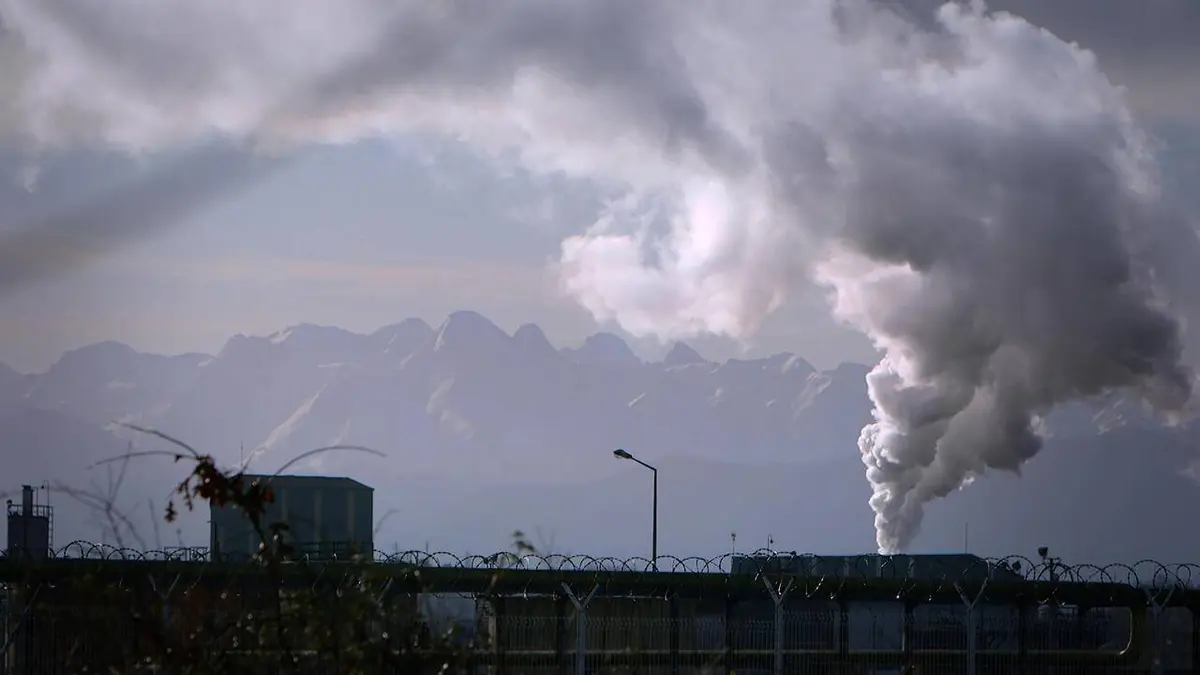 Lacq, une odeur de soufre
