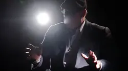 Larry : dentiste et dealer