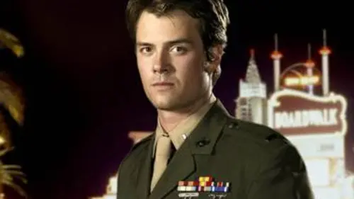 Las Vegas S01E23 Faites vos jeux, rien ne va plus