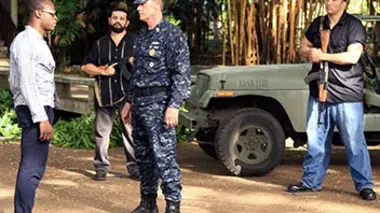 Last Resort S01E12 Putsch