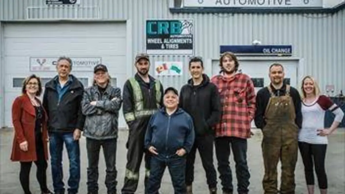 Last Stop Garage S01E01 Dépanneuse tout terrain