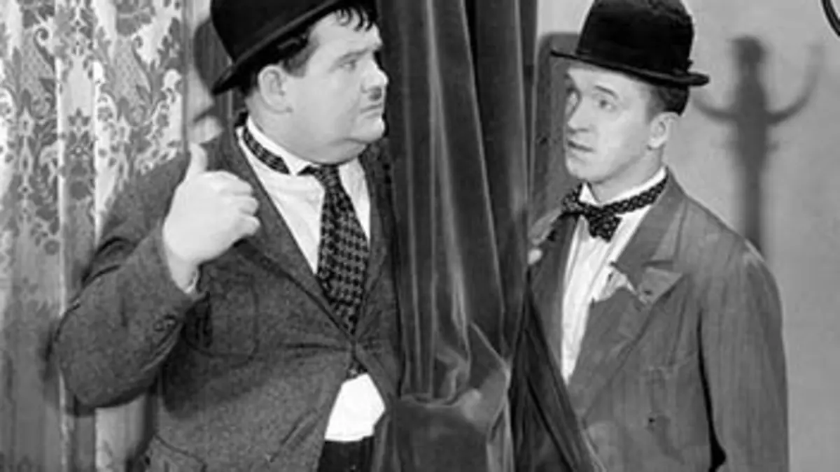 Laurel et Hardy Drôles de locataires