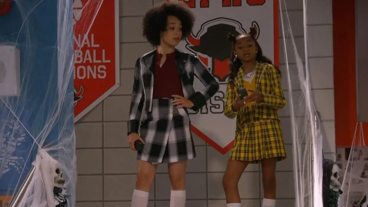 Lay Lay dans la place S01E05 Lay Laylloween