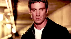 Le caméléon S01E09 Chute libre