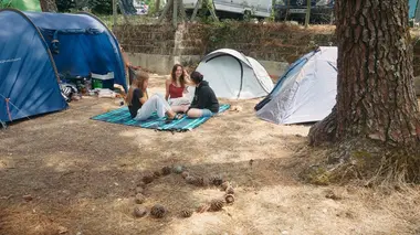 Le camping, un siècle de bonheur français