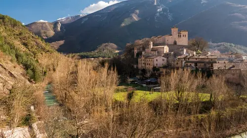 Le chic des laids : Le club dei Brutti de Piobbico