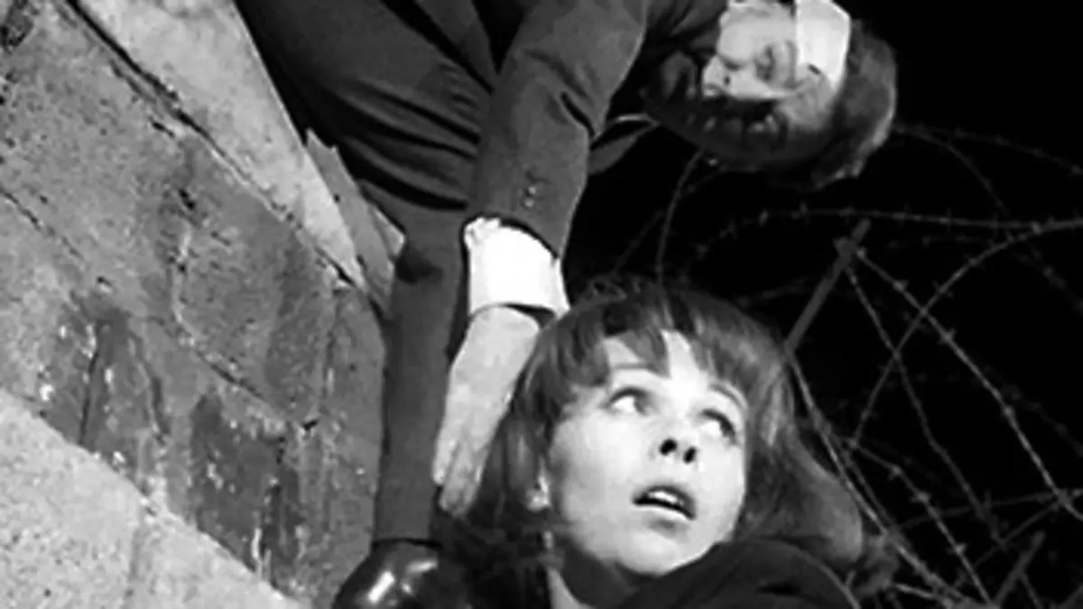 Le cinéma fait le mur