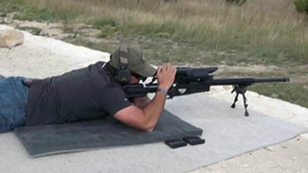 Le combat des Titans E03 Fusil vs drône