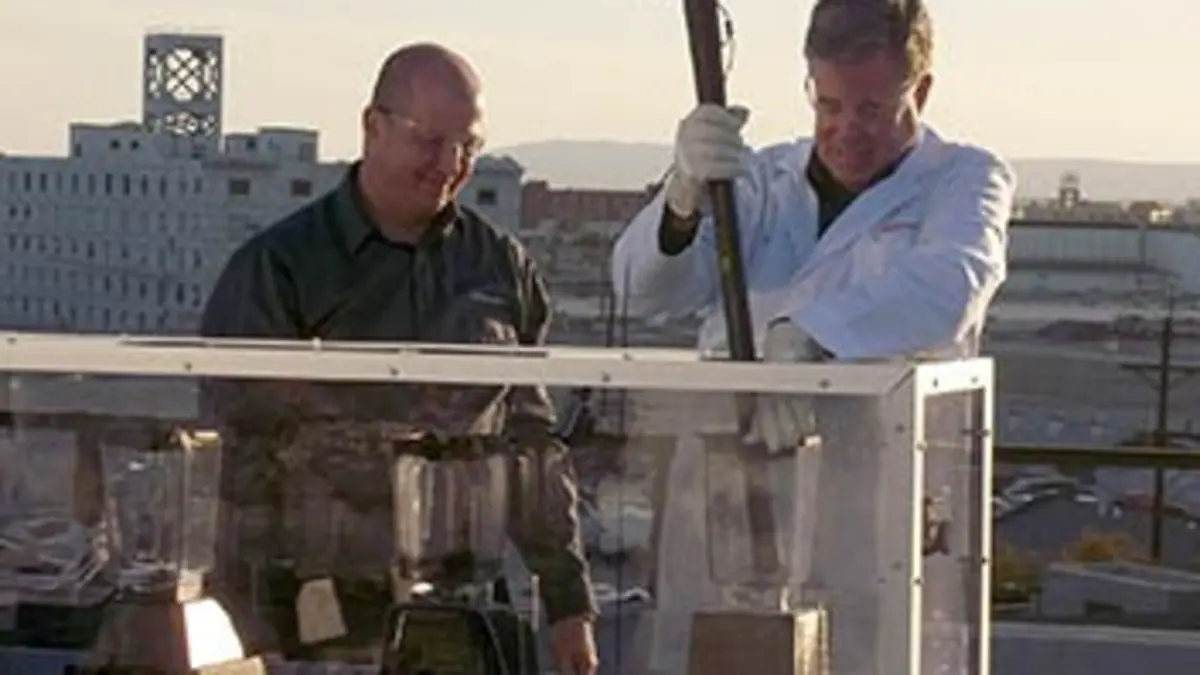 Le combat des Titans E08 Mixeur vs Marteau