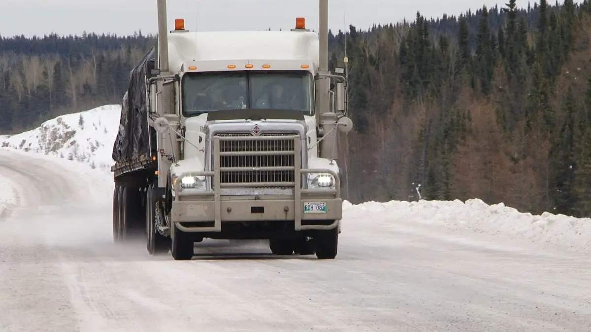 Le convoi de l'extrême : chaos sur la glace Un homme sur la route en streaming