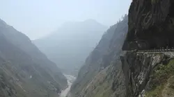 Le convoi de l'extrême : la route de l'Himalaya Glissement de terrain