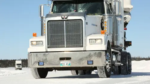 Le Convoi de l'extrême : La tempête du siècle S08E09 Chaud devant