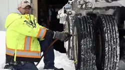 Le Convoi de l'extrême : les gladiateurs de la glace S09E03 Record historique