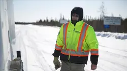 Le Convoi de l'extrême : les gladiateurs de la glace S09E01 Les associés