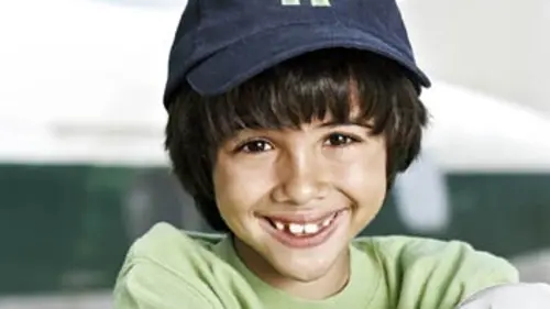 Casting Les rescapés du vol 29 S02E12 Esprit de groupe