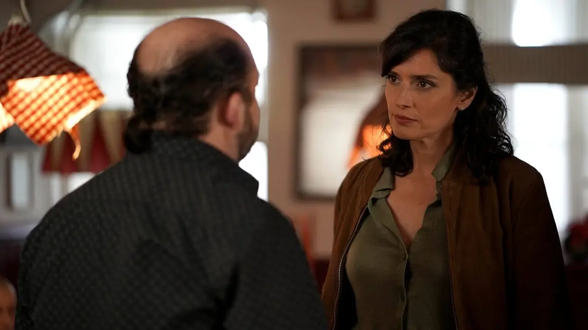 Le crime lui va si bien S01E07 A l'italienne