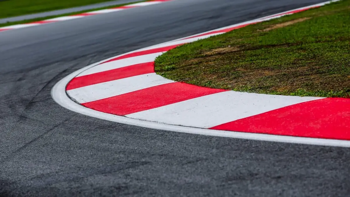 Le départ et la première partie de la course Motocyclisme 24 Heures du Mans 2024