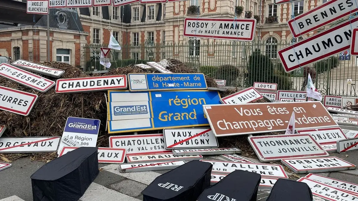 Le dessous des images Les panneaux de la colère