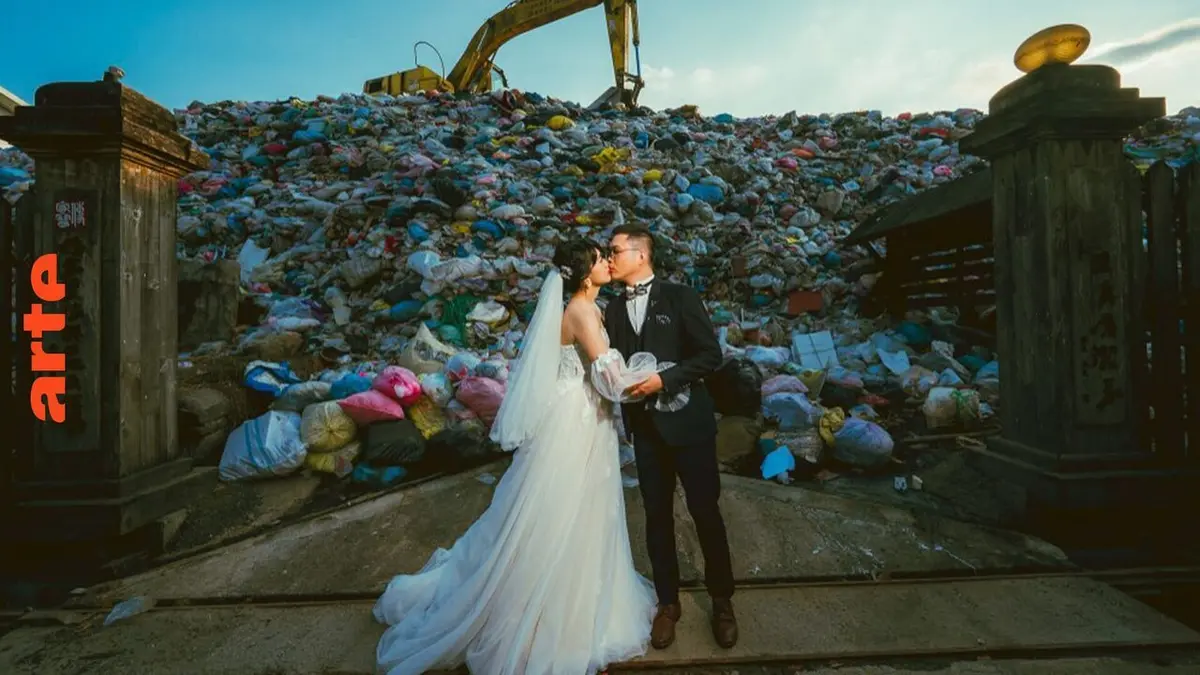 Le dessous des images Jusqu'à ce que les déchets nous séparent