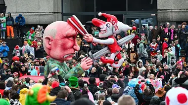 Les têtes à couper du carnaval