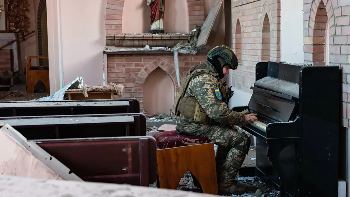 Le dessous des images Le piano dans la guerre