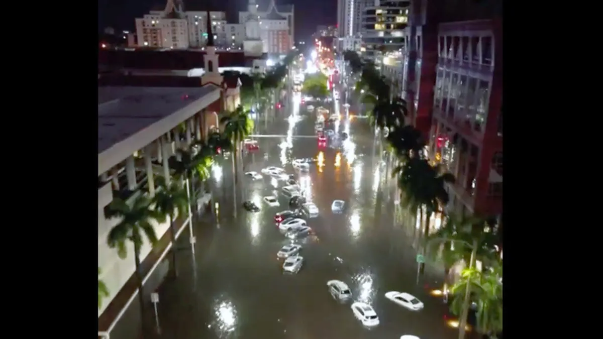 Le dessous des images Quand la voiture prend l'eau