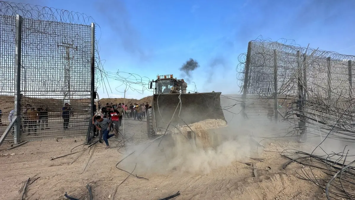 Le dessous des images Gaza / Israël : le mur de fer et le bulldozer