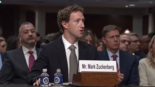 Le dessous des images Les excuses de Mark Zuckerberg