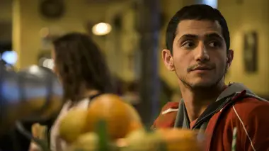 Le diplôme S01E01 Delphine
