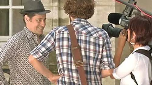 Le festival d'Avignon : si proche, si loin