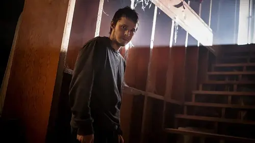 Le garçon dans les murs