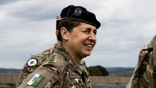 Le journal de la Défense Des femmes aux commandes