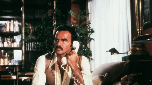 Le lion sort ses griffes