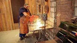 Le meilleur forgeron Le bouclier à pointes