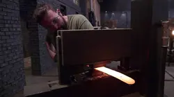 Le meilleur forgeron L'arc d'acier