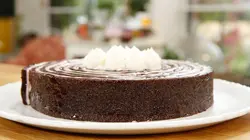 Le meilleur pâtissier Un gâteau peut en cacher un autre