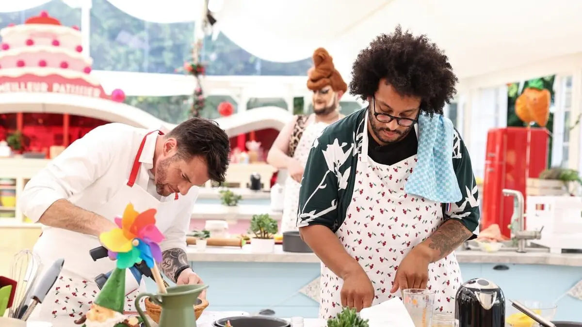 Le meilleur pâtissier célébrités S07E04 Jardin gourmand : la tarte tutti frutti
