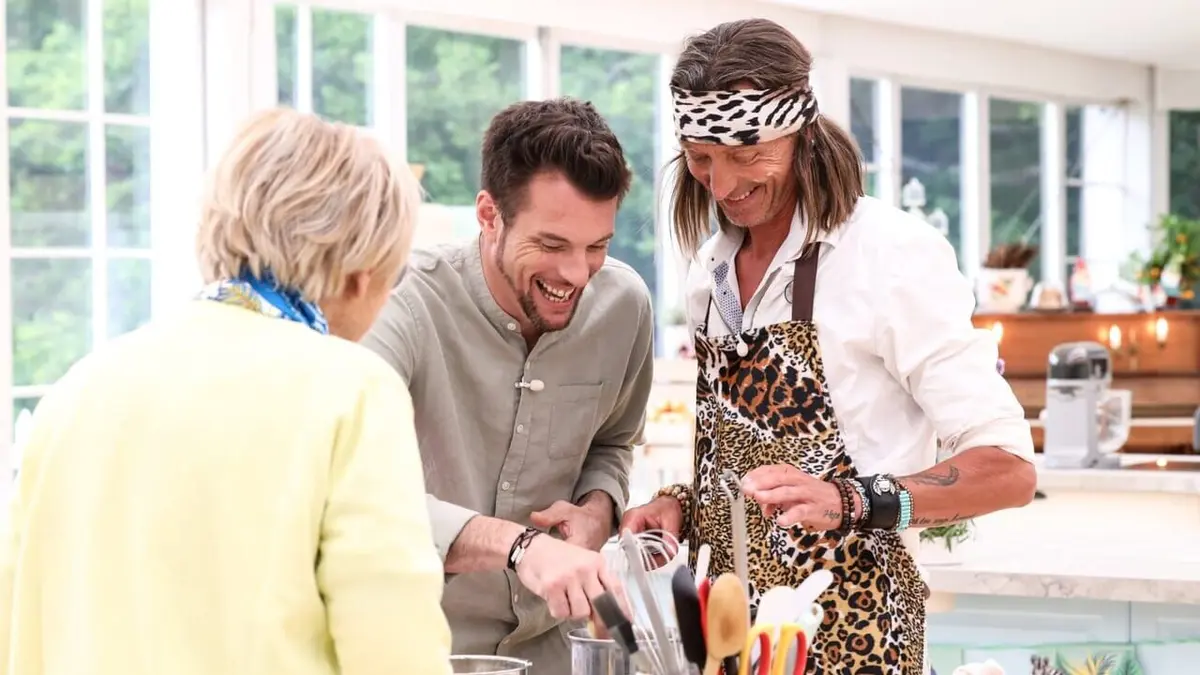 Le meilleur pâtissier célébrités S05E05 Safari : le rouléopard