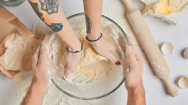 Le meilleur pâtissier : gâteaux sur commande Episode 1
