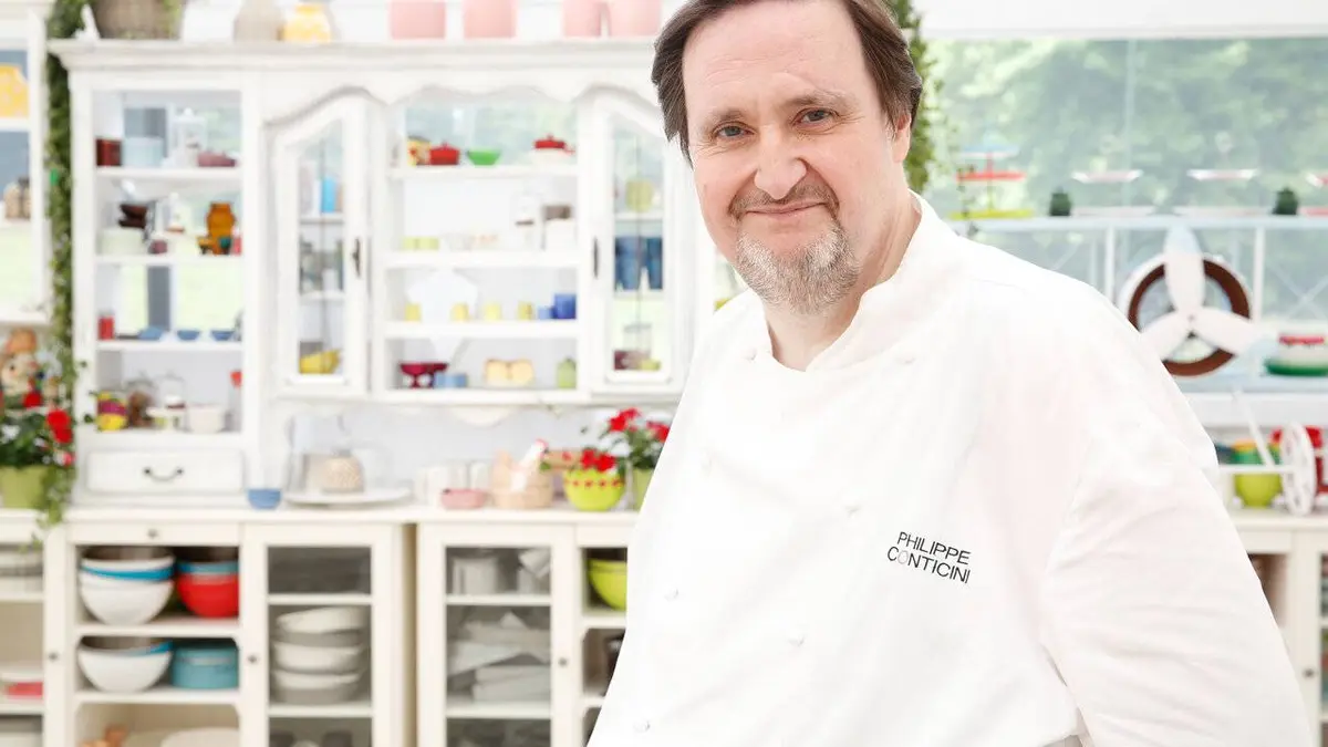 Le meilleur pâtissier - Spéciale célébrités : à vos fourneaux ! Emission 3: La finale