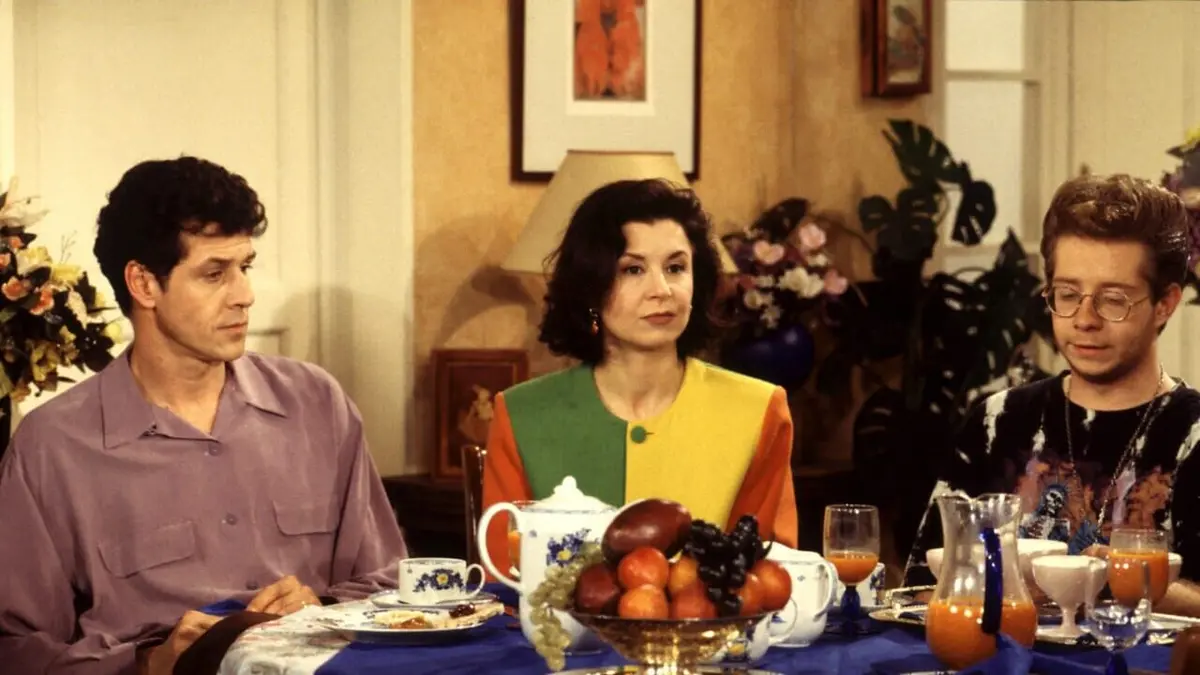 Le miel et les abeilles S01E196 Urgence paramédicale