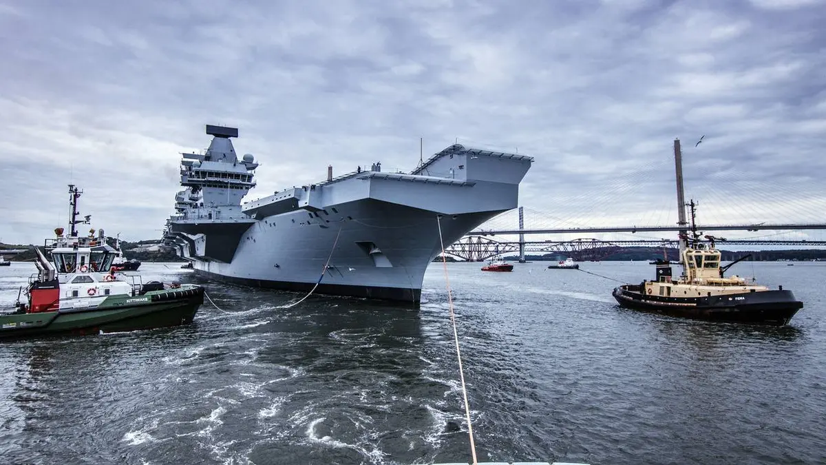 Le plus grand porte-avions d'Europe E01 Naissance d'un géant des mers