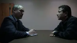 Le poids du secret S01E02 Mise en scène macabre