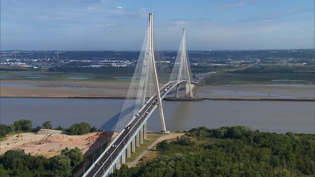 Le pont de Normandie : un chantier hors norme