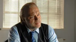 Le Renard  S40E11 Du sang sur l'asphalte