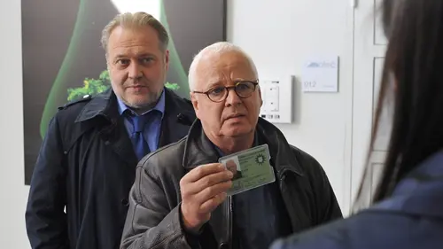 Le Renard S41E03 Course contre la mort