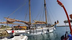 Le reste du monde : Romance à Ibiza